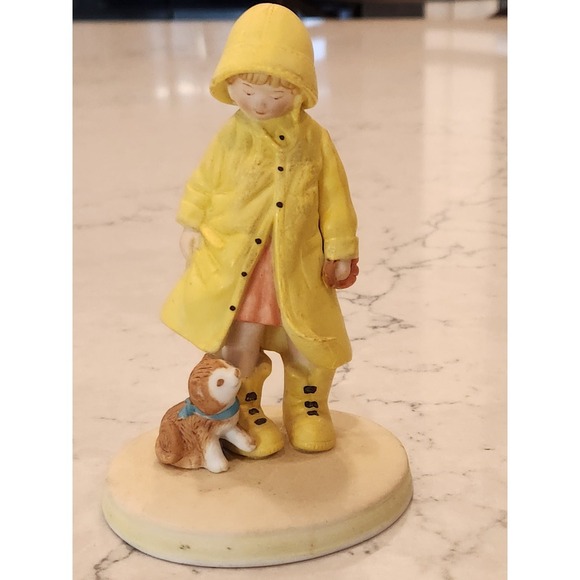 Kit N Kat Figurine - RARE 80's Kitten W/‎ Raincoat And Umbrella, Ships Today! - Picture 1 of 5